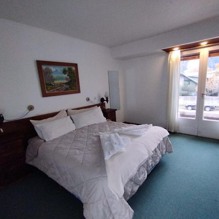Hotel Crismalu San Martín de los Andes Екстериор снимка